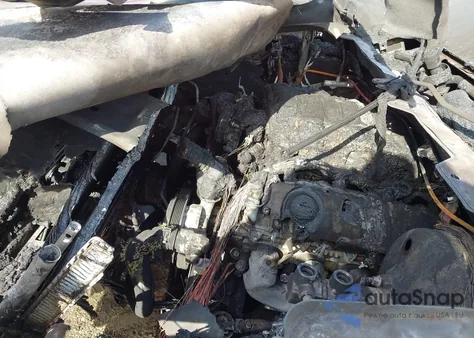 2016 Cadillac Escalade Esv Premium Collection z USA, uszkodzony, nr VIN 1GYS4JKJ6GR408575